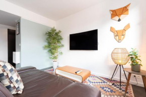 Hypercentre: apartment near station with parking
